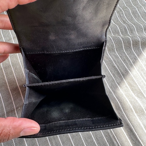 CHANEL‎ Black Quilted Leather Wallet - Picture 10 of 11